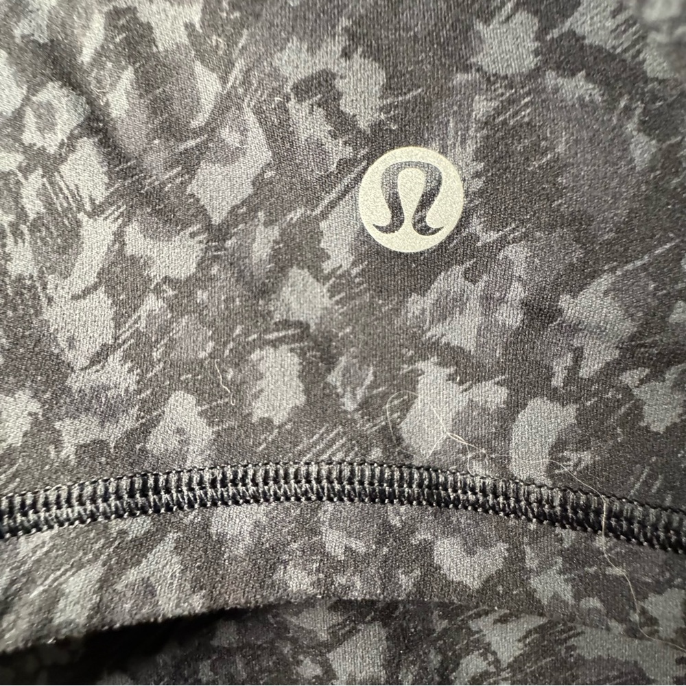 lululemon athletica Black Gray Patterned Top 6